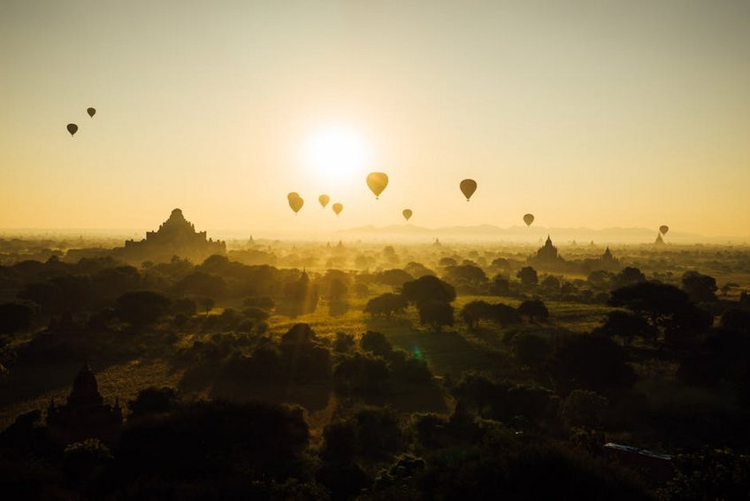 Myanmar Bagan Balloon Tour
