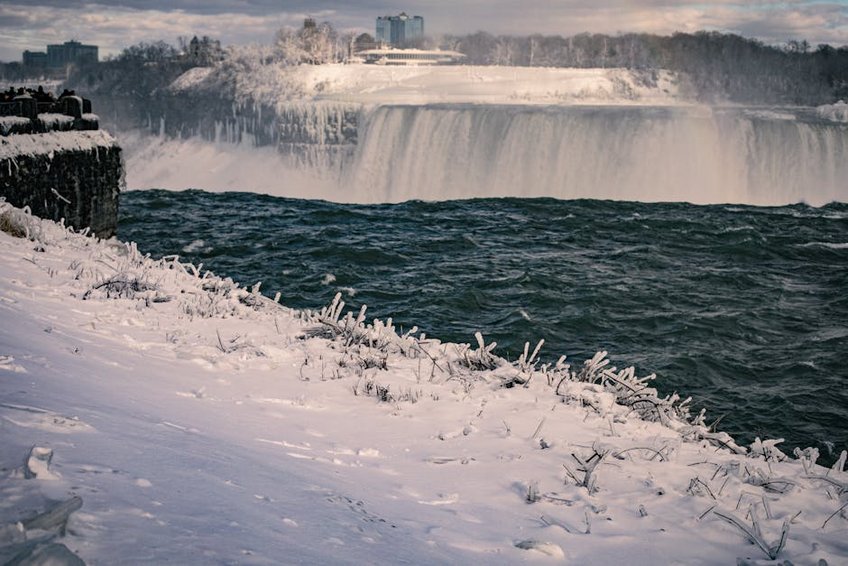Canada Niagara Falls Winter Frozen Views