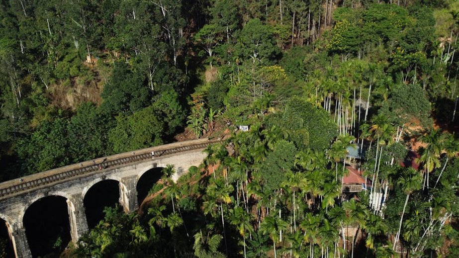 Sri Lanka Ella Nine Arch Bridge