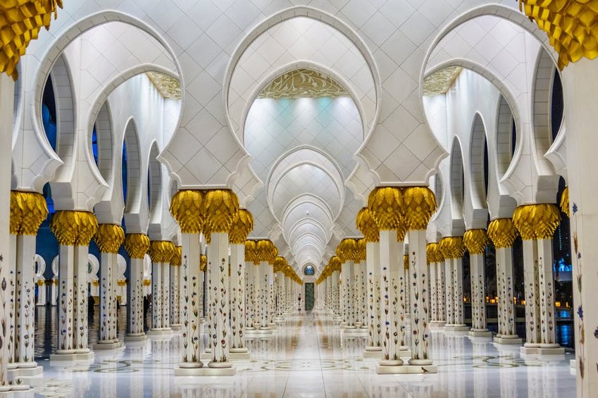 Abu Dhabi Grand Mosque Dress Code