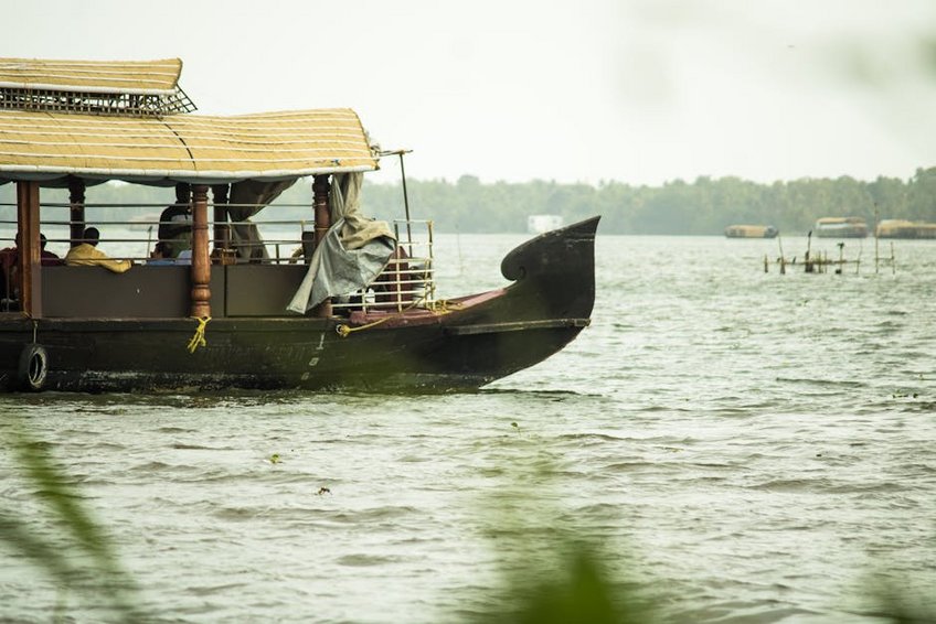 India Kerala Houseboat Booking