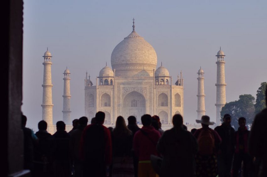 Taj Mahal Sunrise Tour Booking