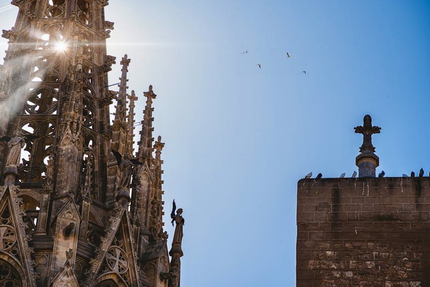 Barcelona Travel Guide