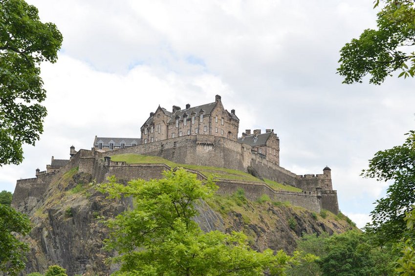 Edinburgh Travel Guide