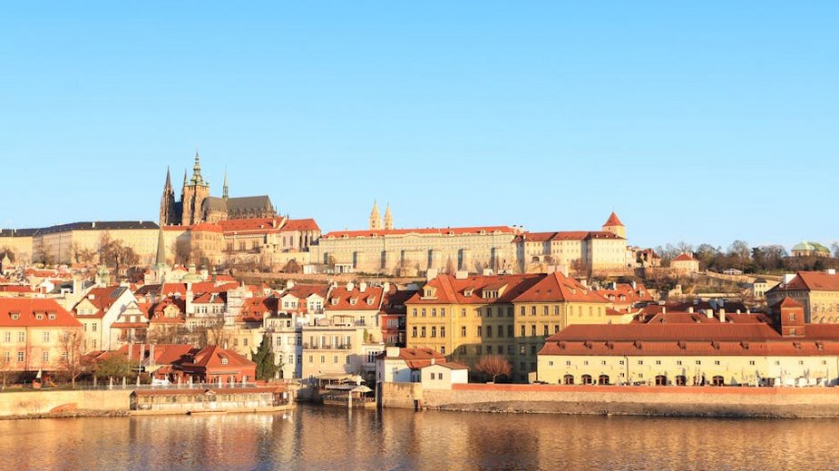 Prague Travel Guide