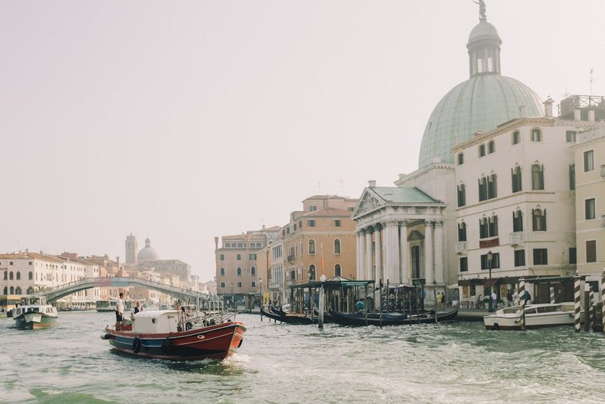 Venice Travel Guide
