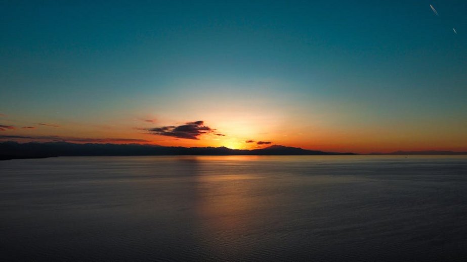 Lake Van Travel Guide